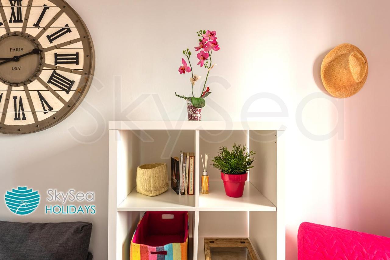 Skysea Holidays City Center Suites Малага Екстериор снимка