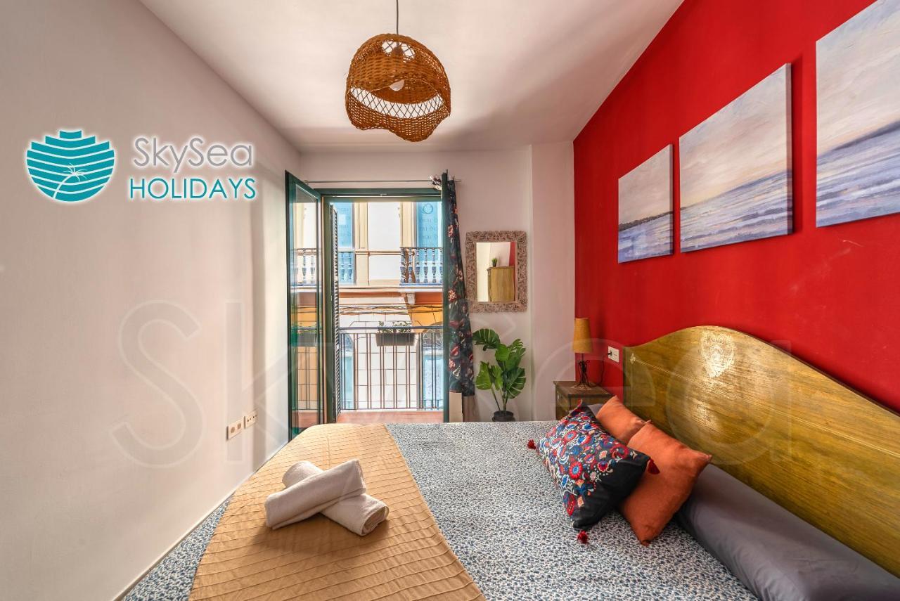 Skysea Holidays City Center Suites Малага Екстериор снимка