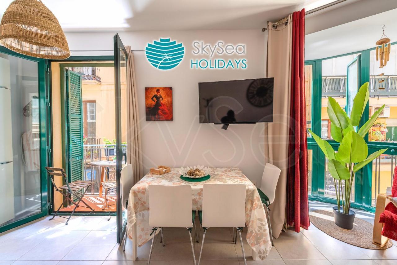 Skysea Holidays City Center Suites Малага Екстериор снимка