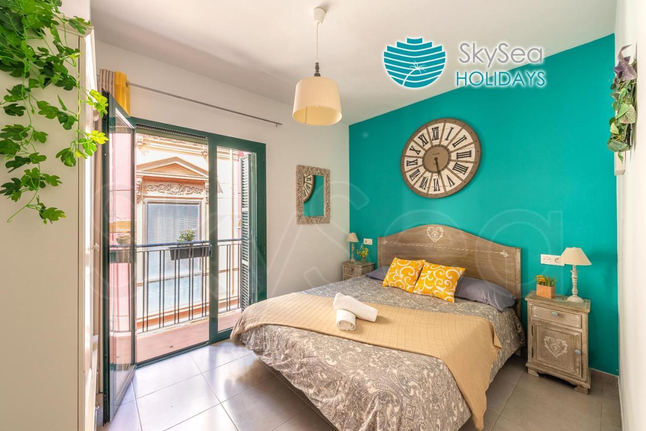 Skysea Holidays City Center Suites Малага Екстериор снимка