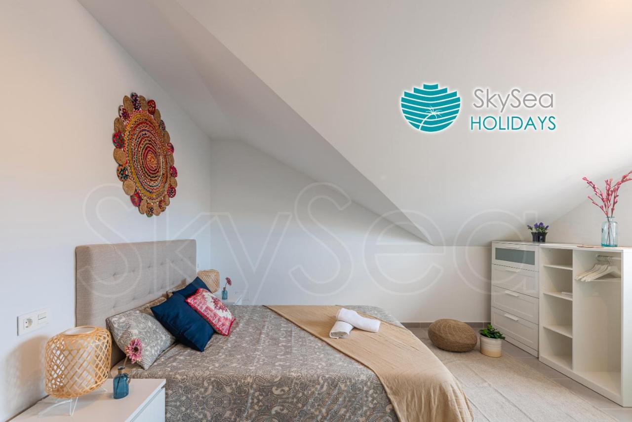 Skysea Holidays City Center Suites Малага Екстериор снимка