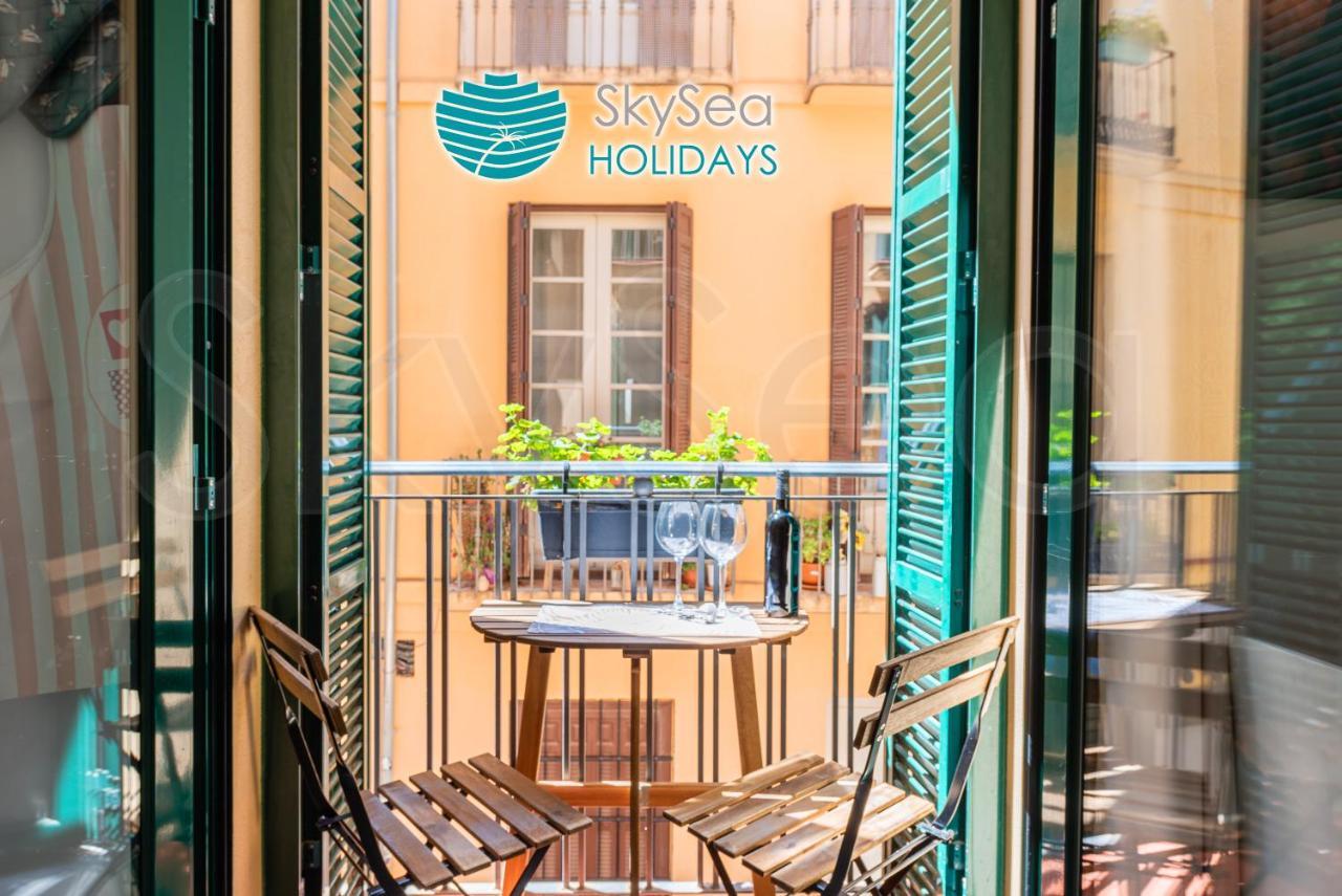 Skysea Holidays City Center Suites Малага Екстериор снимка