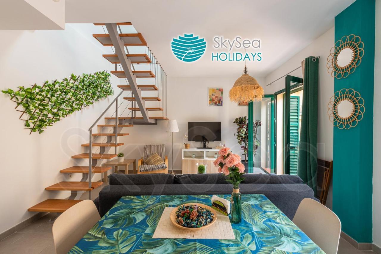 Skysea Holidays City Center Suites Малага Екстериор снимка