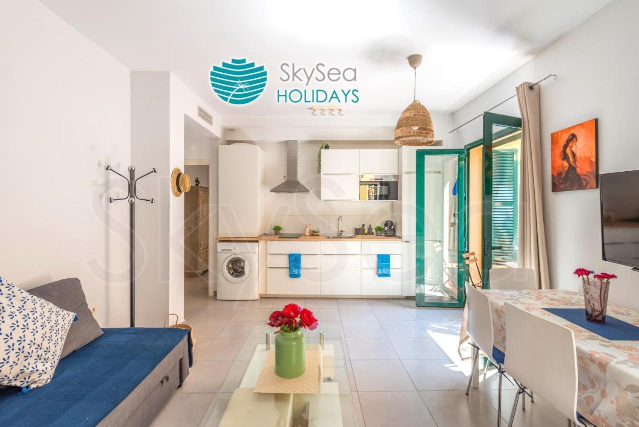 Skysea Holidays City Center Suites Малага Екстериор снимка
