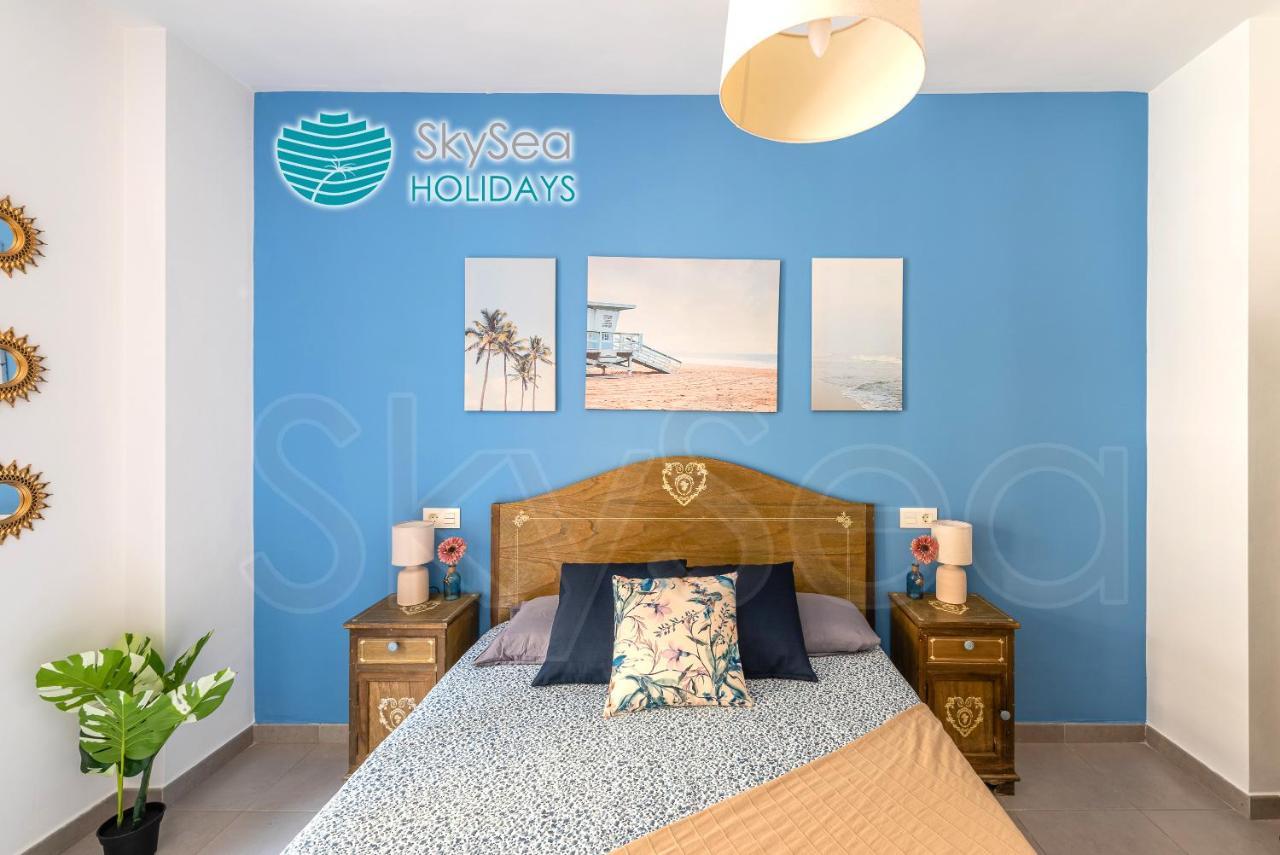 Skysea Holidays City Center Suites Малага Екстериор снимка